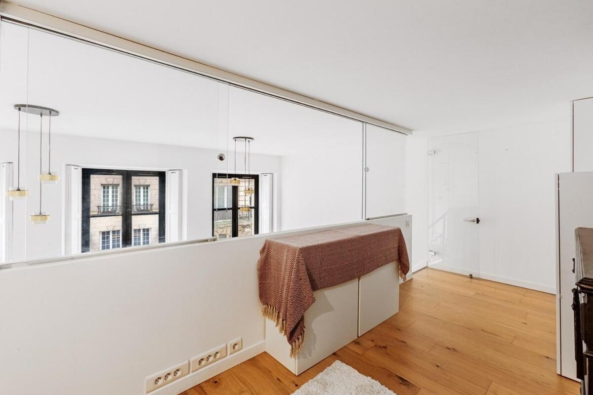 Appartement Beautiful Loft Duplex 6p Ac Heart Of Marais Parijs